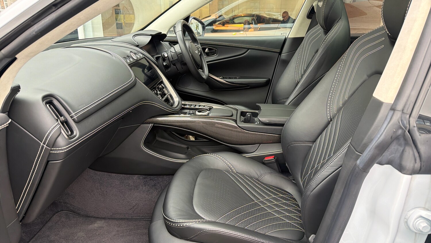 Used Aston Martin DBX 2020 for sale - 77668286: Photo 14