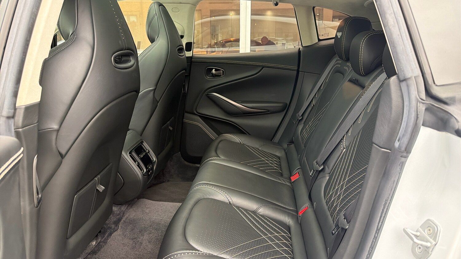 Used Aston Martin DBX 2020 for sale - 77668286: Photo 16