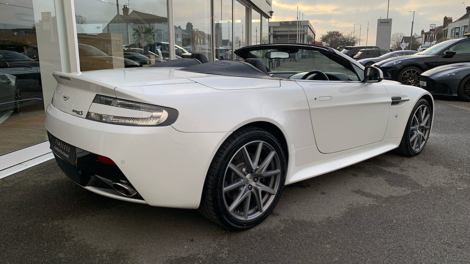 Used Aston Martin Vantage 2013 for sale - 77073000: Photo 18