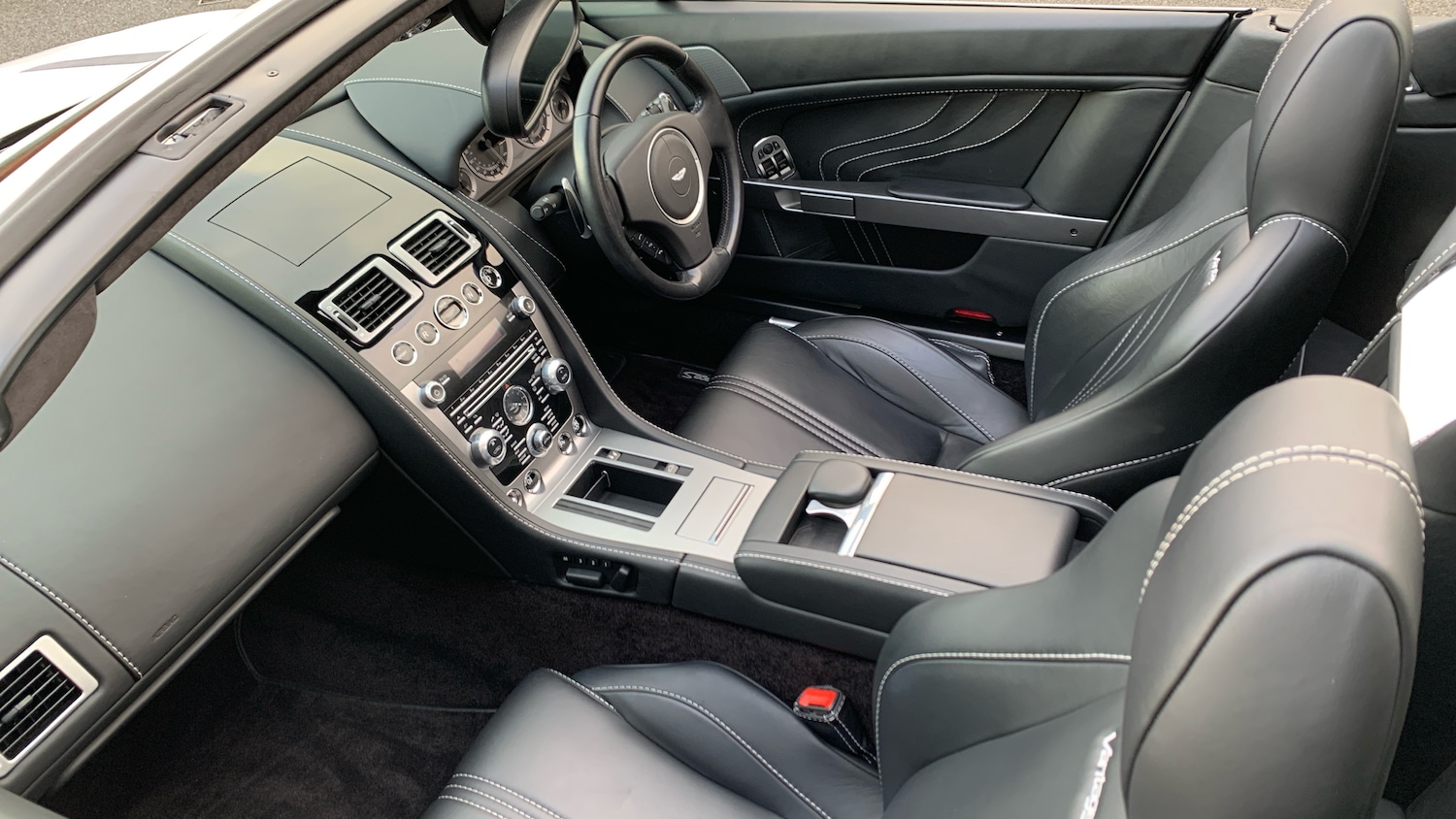 Used Aston Martin Vantage 2013 for sale - 77073000: Photo 19