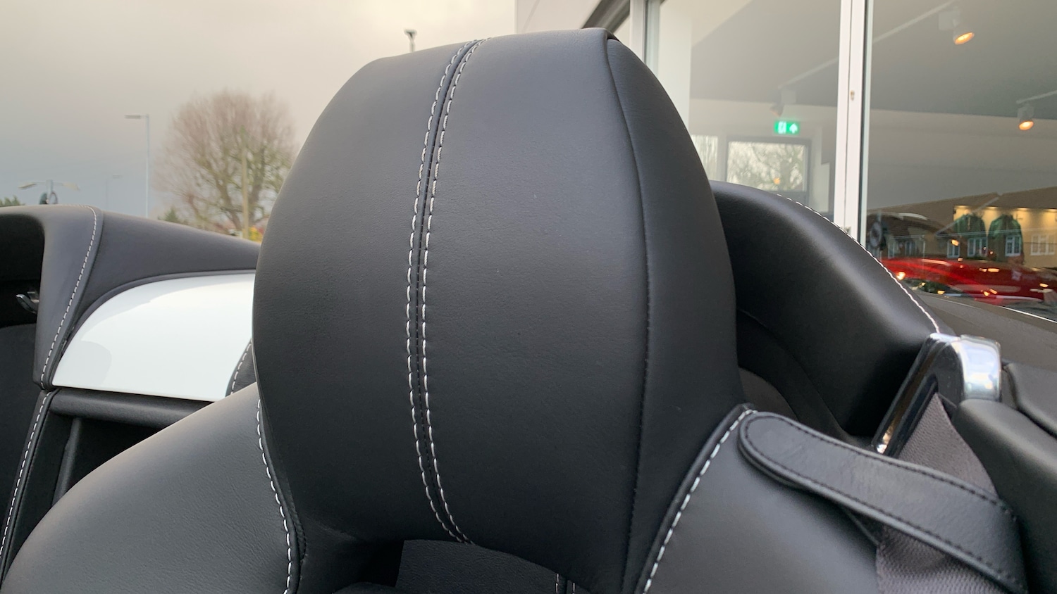 Used Aston Martin Vantage 2013 for sale - 77073000: Photo 5