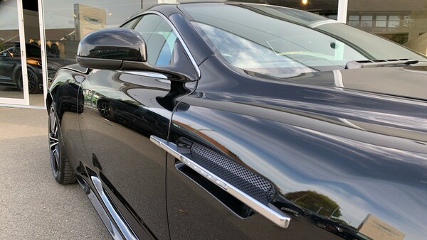 Used Aston Martin DBS 2011 for sale - 75731381: Photo 16