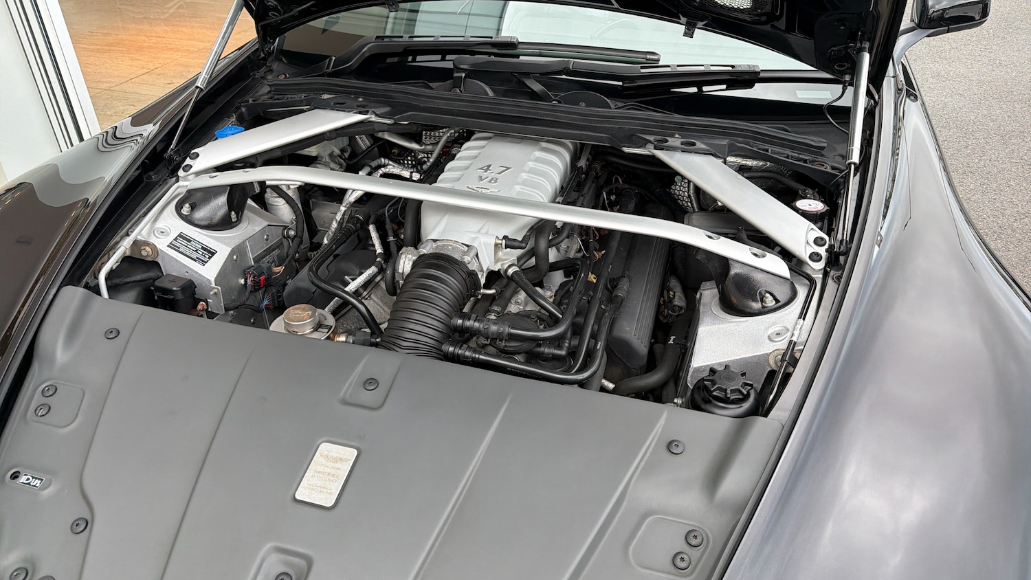 Used Aston Martin Vantage for sale - 77535748: Photo 18