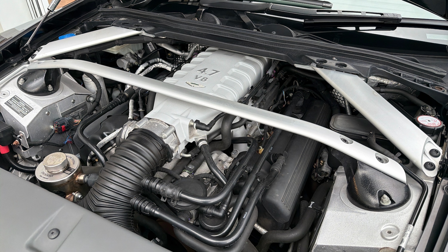 Used Aston Martin Vantage for sale - 77535748: Photo 19