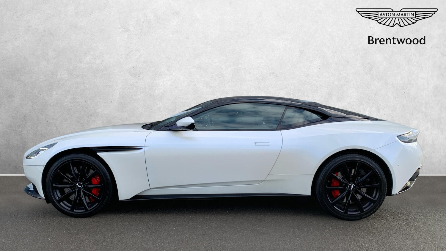 Used Aston Martin DB11 2019 for sale - 77329021: Photo 12