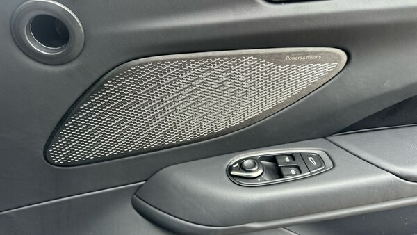 Used Aston Martin Vantage 2024 for sale - 75633095: Photo 15