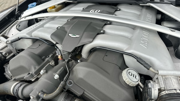Used Aston Martin DB9 2009 for sale - 76198034: Photo 24