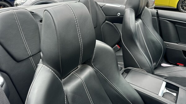 Used Aston Martin DB9 2009 for sale - 76198034: Photo 5