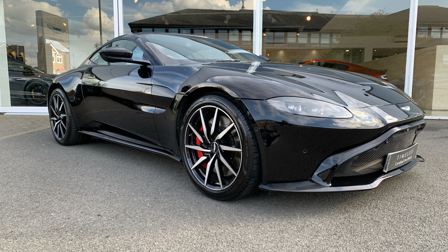 Used Aston Martin Vantage 2018 for sale - 76107005: Photo 14