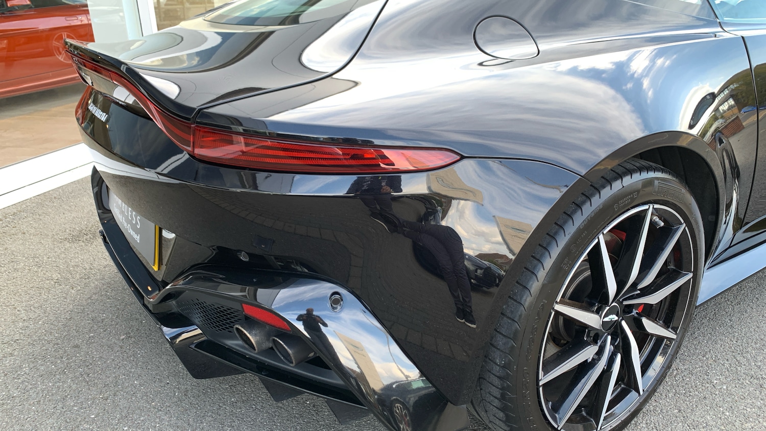 Used Aston Martin Vantage 2018 for sale - 76107005: Photo 8