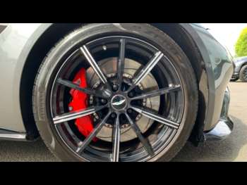 Used Aston Martin Vantage 2019 for sale - 75049038: Photo