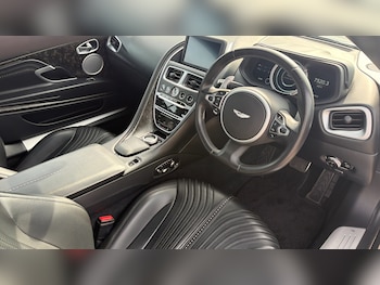 Used Aston Martin DB11 2019 for sale - 79314432: Photo