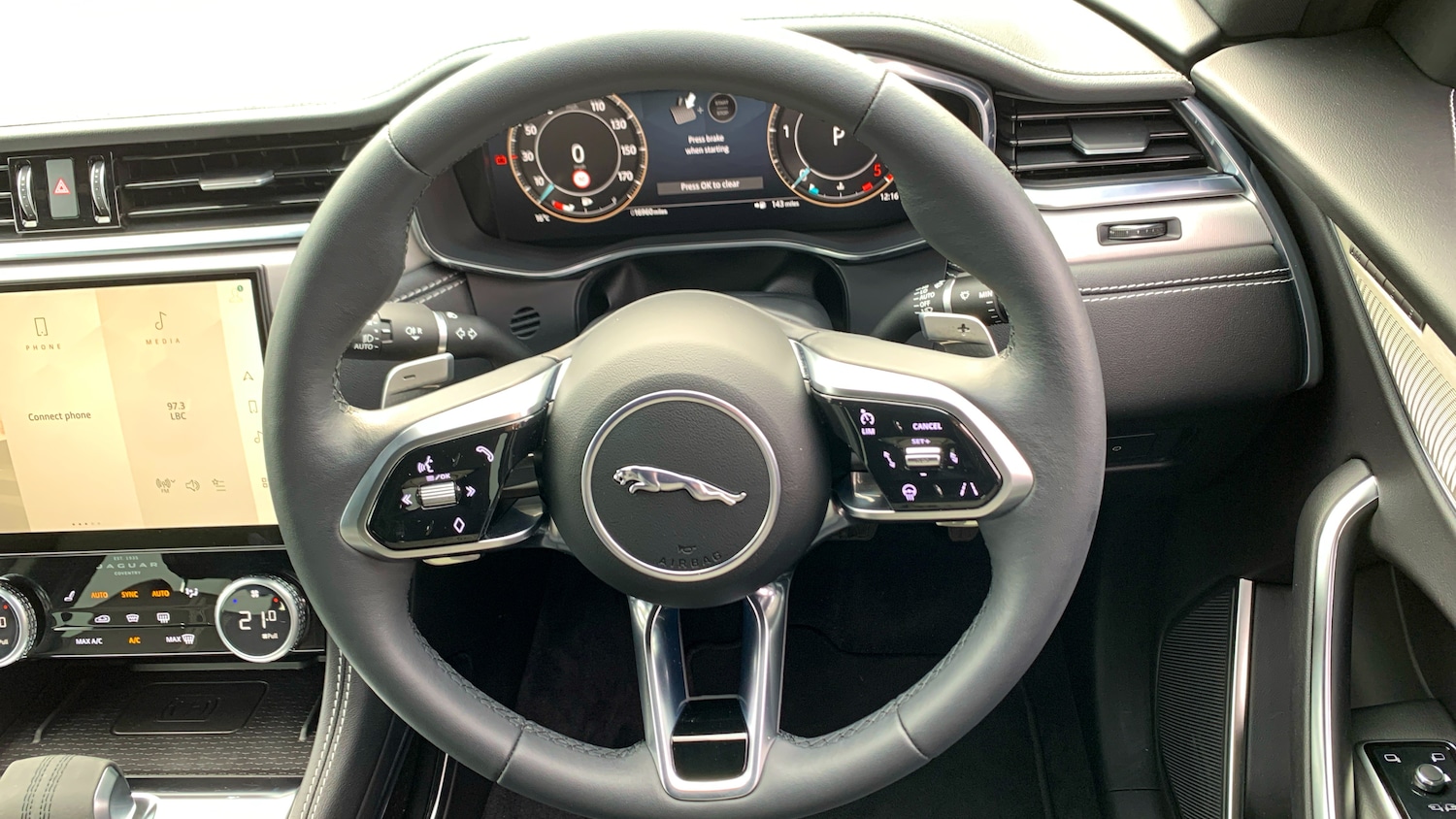 Used Jaguar F-Pace 2024 for sale - 76454990: Photo 11