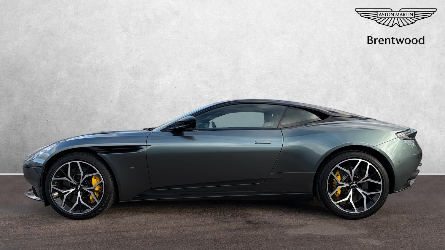 Used Aston Martin DB11 2018 for sale - 77251134: Photo 12