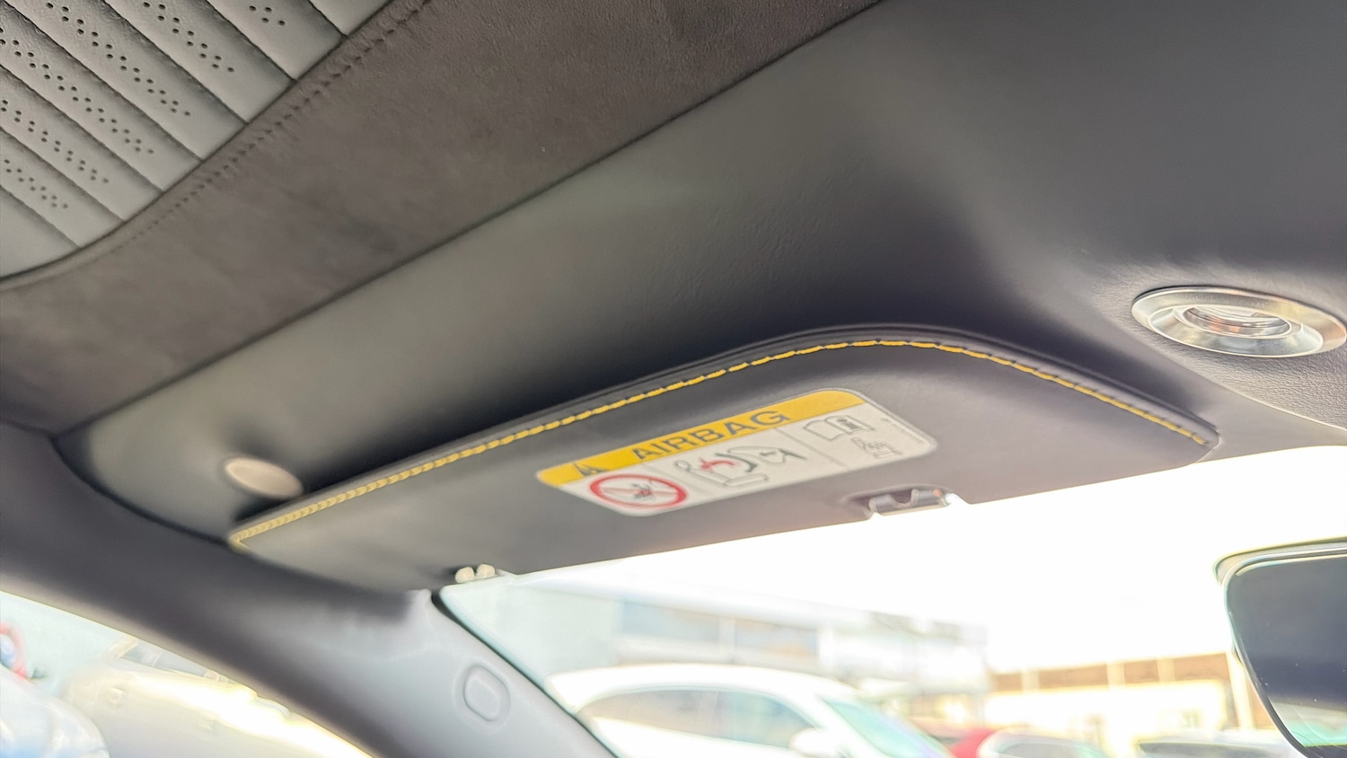 Used Aston Martin DB11 2018 for sale - 77251134: Photo 18