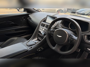 Used Aston Martin DB11 2018 for sale - 77251134: Photo