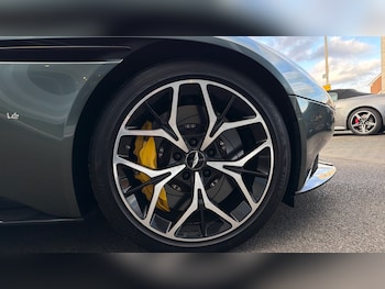 Used Aston Martin DB11 2018 for sale - 77251134: Photo