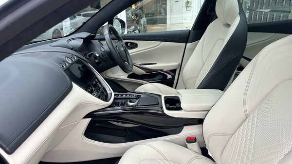 Used Aston Martin DBX 2024 for sale - 76030155: Photo 14