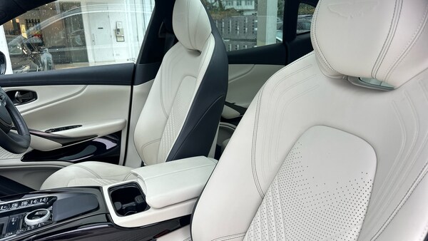 Used Aston Martin DBX 2024 for sale - 76030155: Photo 15