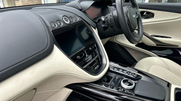 Used Aston Martin DBX 2024 for sale - 76030155: Photo 16