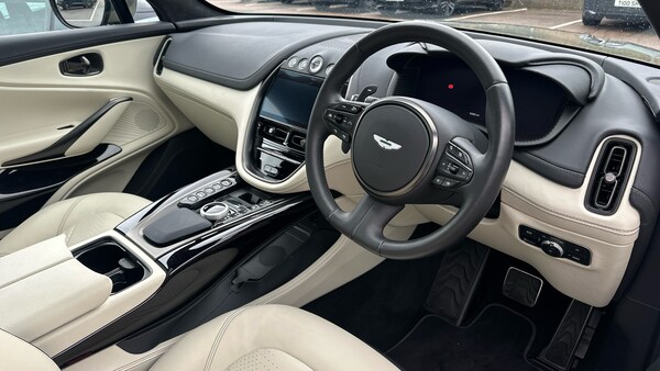 Used Aston Martin DBX 2024 for sale - 76030155: Photo 3
