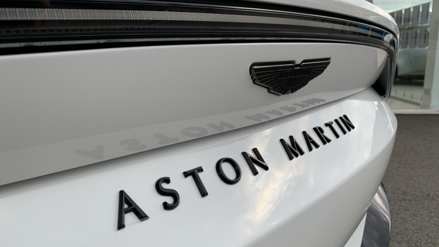 Used Aston Martin Vantage 2024 for sale - 76237333: Photo 24