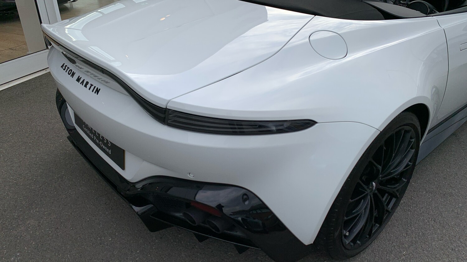Used Aston Martin Vantage 2024 for sale - 76237333: Photo 8