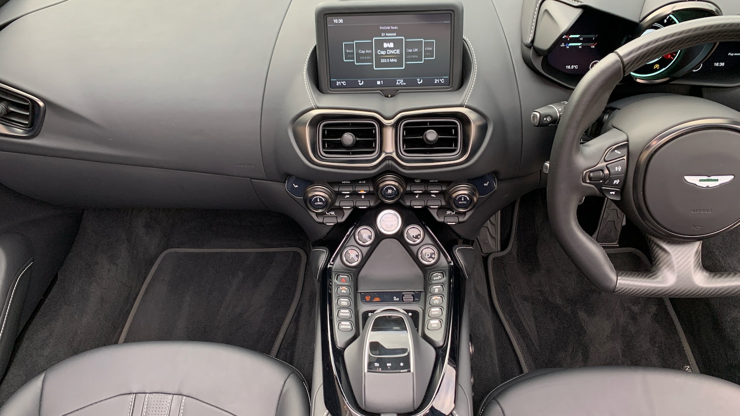 Used Aston Martin Vantage 2024 for sale - 76237333: Photo 9