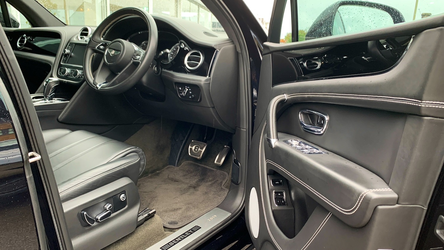 Used Bentley Bentayga 2019 for sale - 76164802: Photo 18