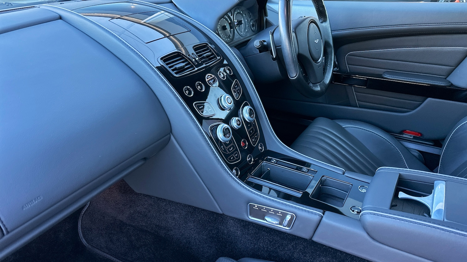 Used Aston Martin DB9 for sale - 77694138: Photo 24