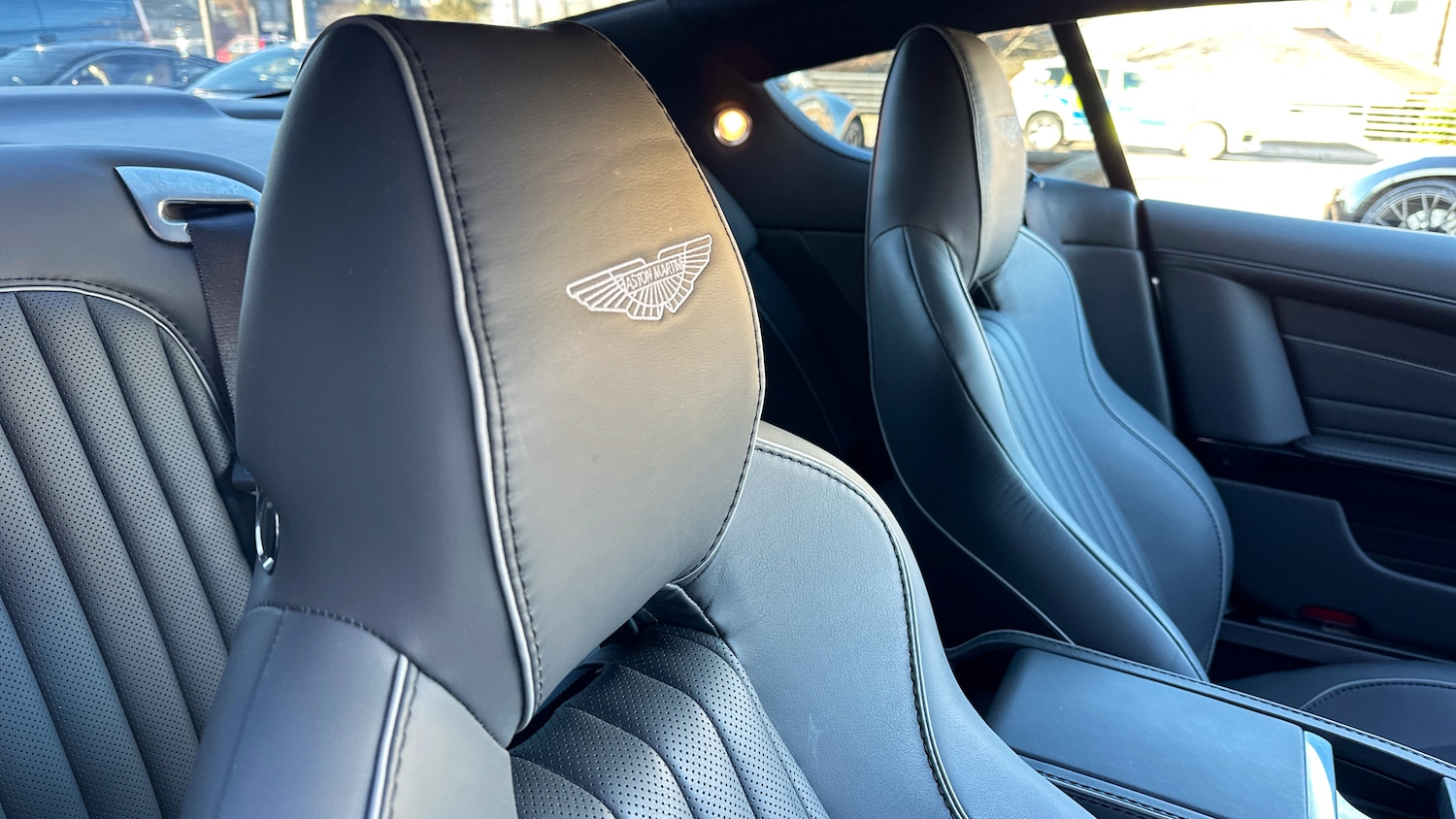 Used Aston Martin DB9 for sale - 77694138: Photo 5