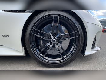 Used Aston Martin DBS 2019 for sale - 79552117: Photo