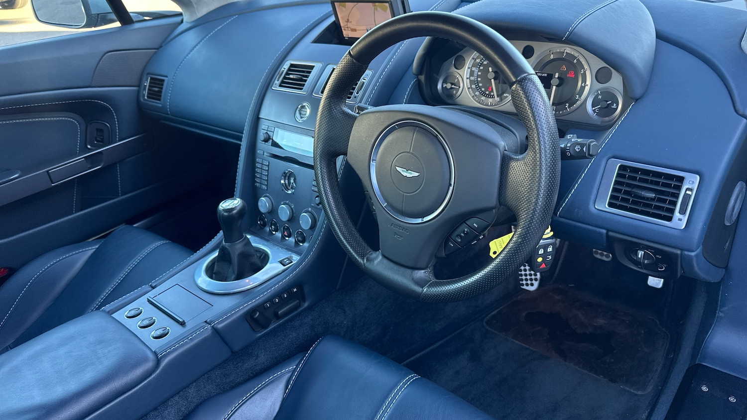 Used Aston Martin Vantage 2007 for sale - 76186950: Photo 3
