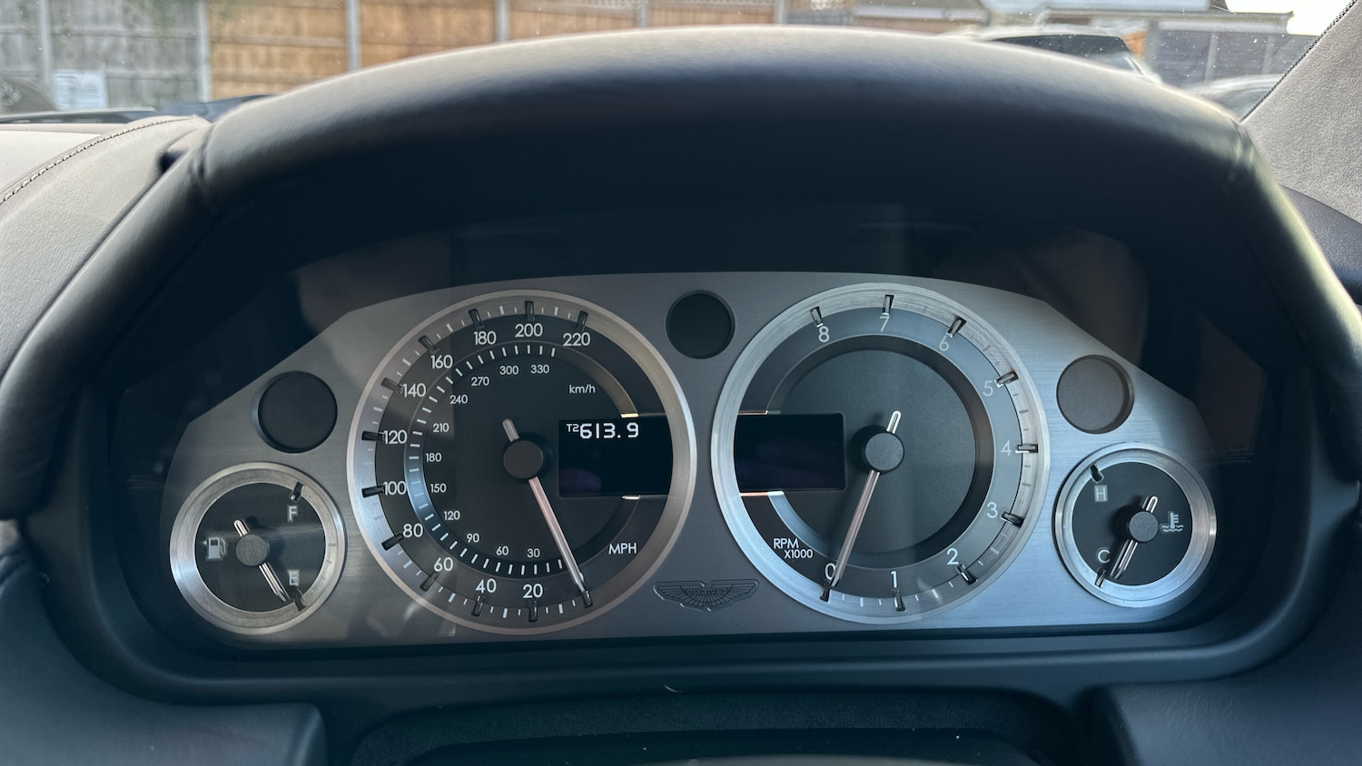 Used Aston Martin Vantage for sale - 76510582: Photo 6