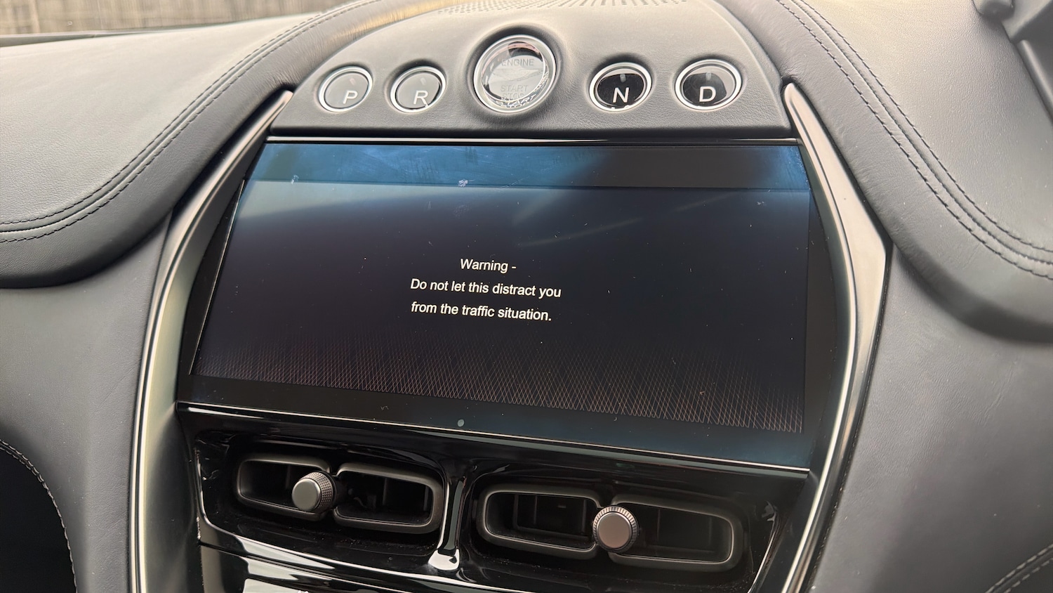 Used Aston Martin DBX 2022 for sale - 76910956: Photo 14