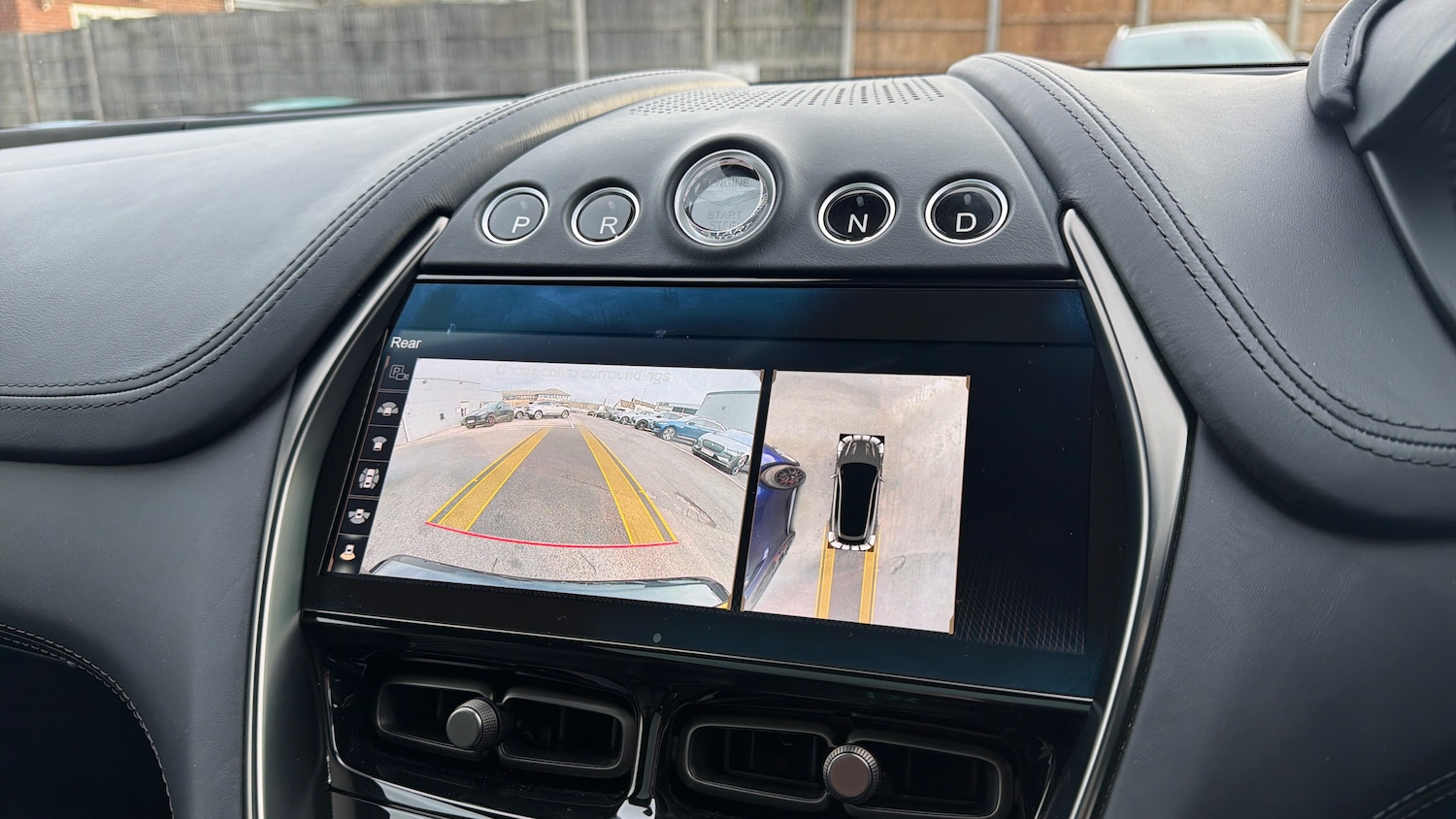 Used Aston Martin DBX 2022 for sale - 76910956: Photo 15