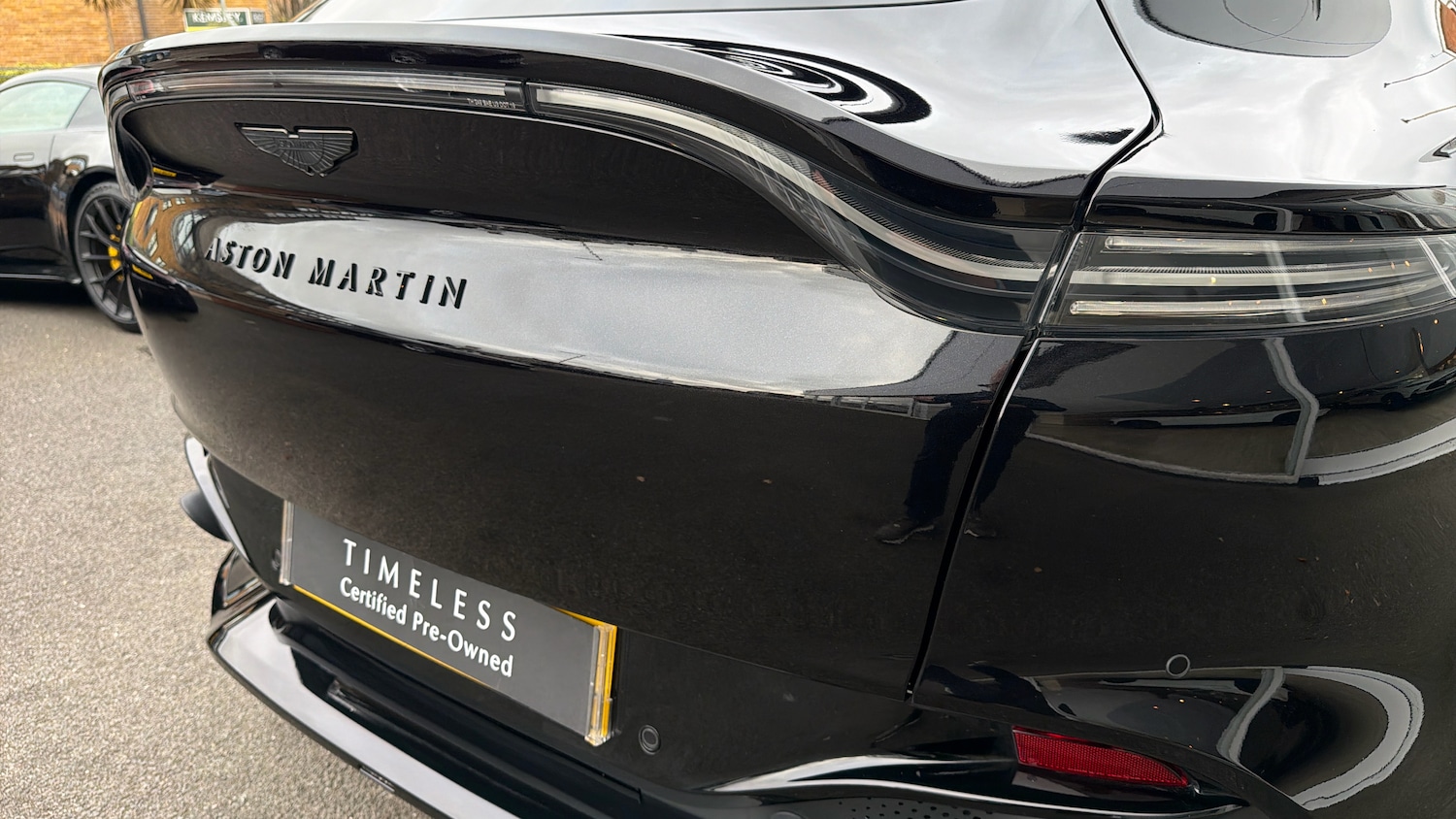 Used Aston Martin DBX 2022 for sale - 76910956: Photo 8