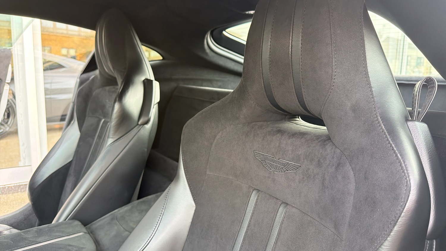 Used Aston Martin Vantage 2019 for sale - 78098086: Photo 15