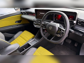 Used Renault 5 2025 for sale - 77622730: Photo