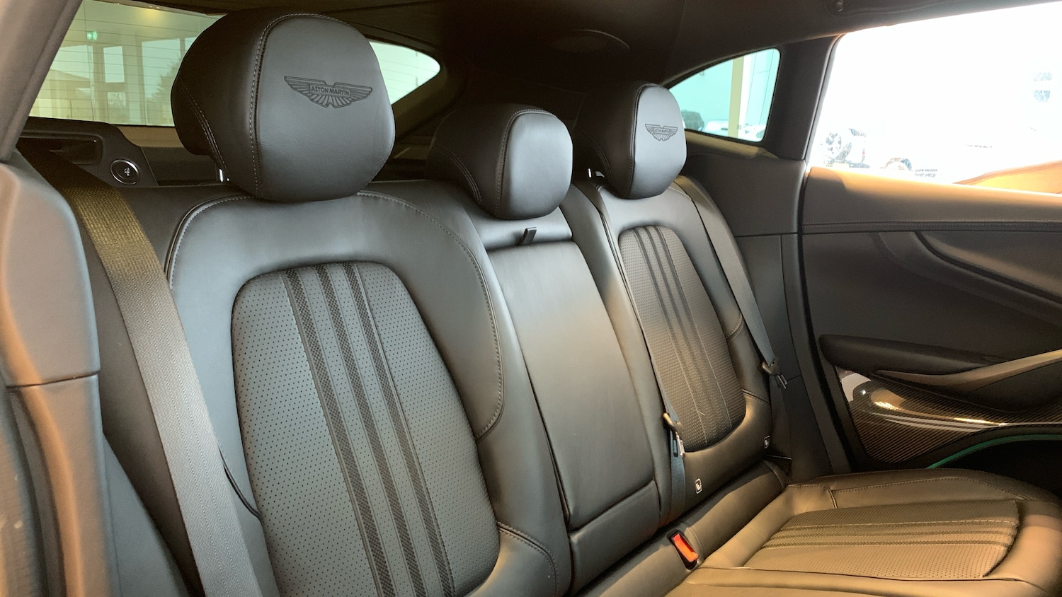 Used Aston Martin DBX 2025 for sale - 77494609: Photo 18