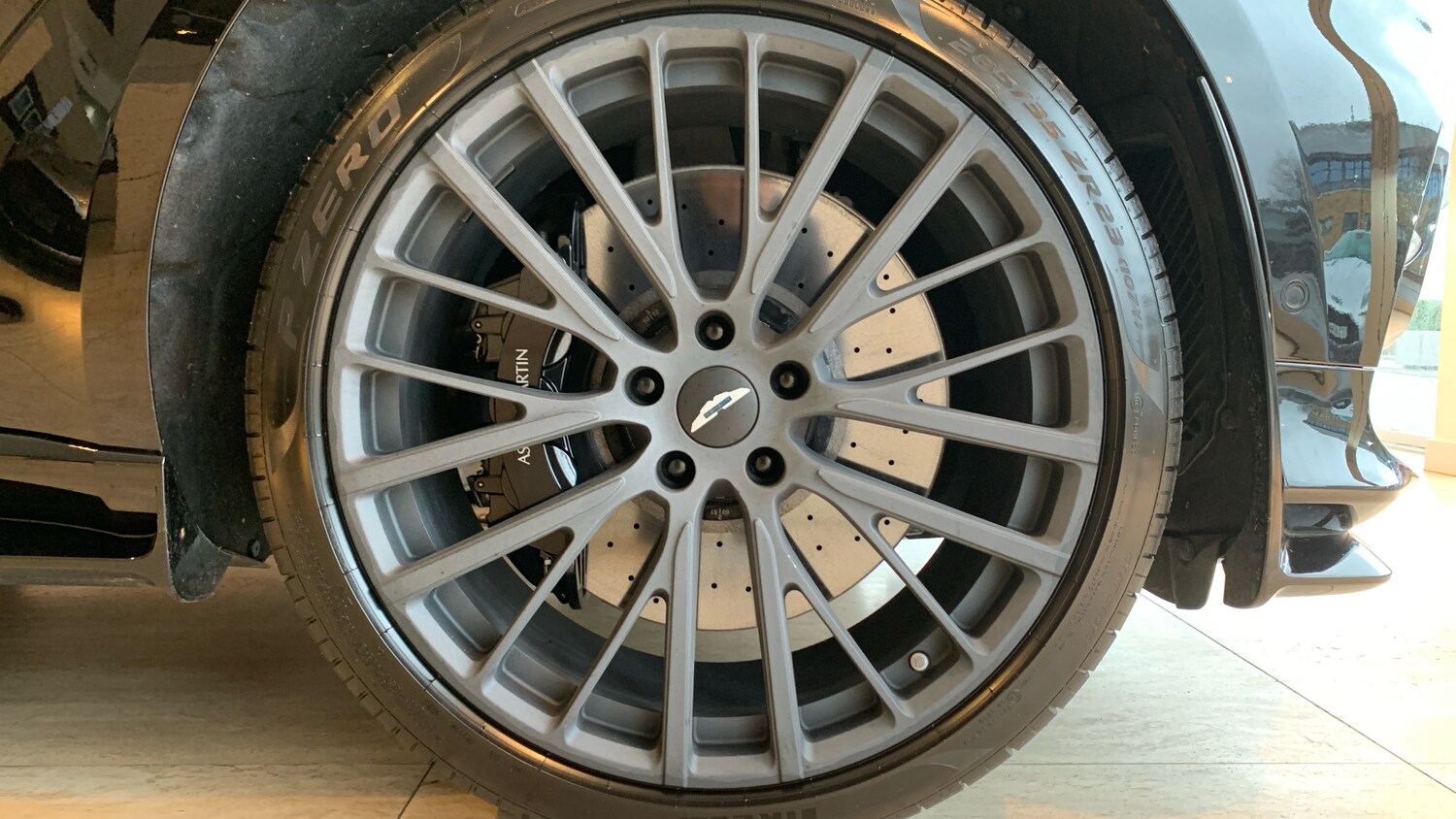 Used Aston Martin DBX 2025 for sale - 77494609: Photo 4