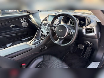 Used Aston Martin DB11 2018 for sale - 79410355: Photo
