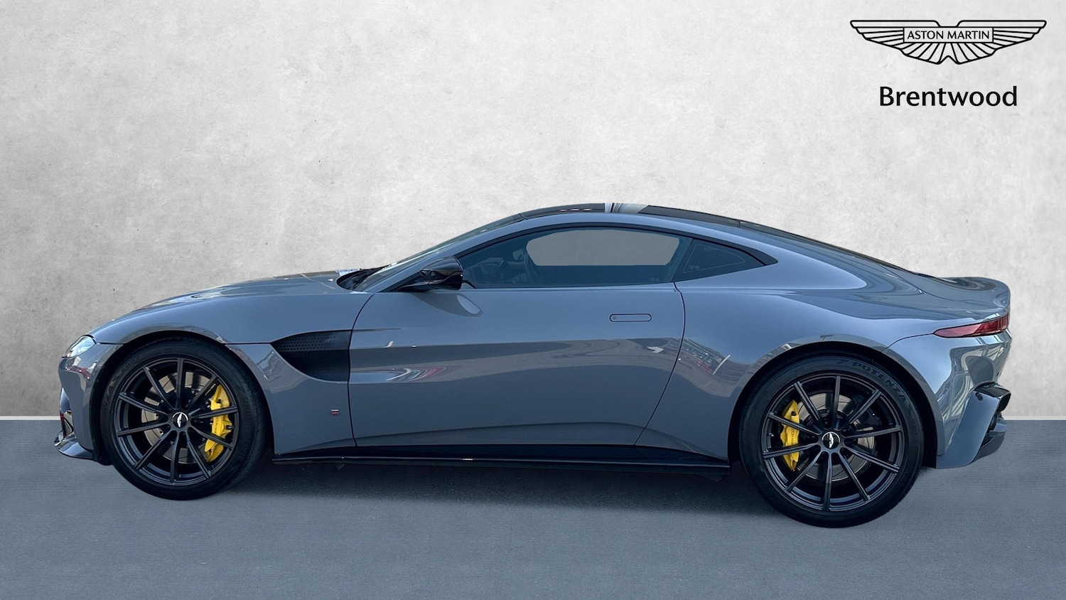 Used Aston Martin Vantage 2018 for sale - 76387064: Photo 12