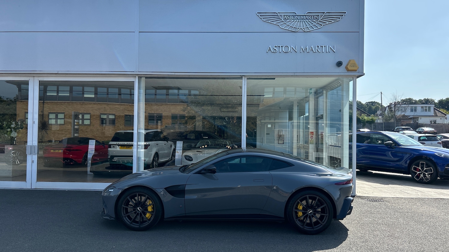 Used Aston Martin Vantage 2018 for sale - 76387064: Photo 15