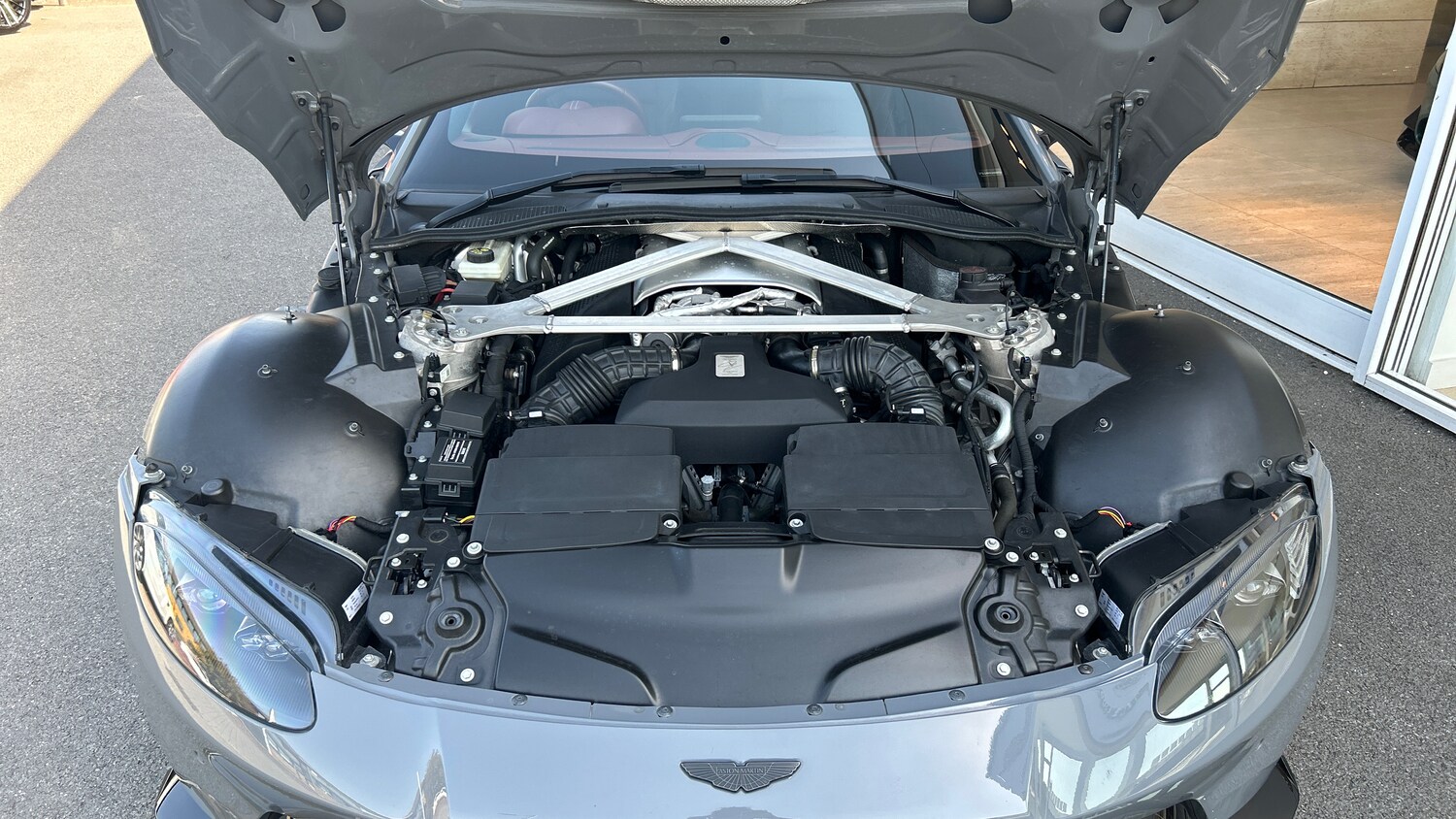 Used Aston Martin Vantage 2018 for sale - 76387064: Photo 22