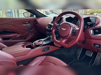 Used Aston Martin Vantage 2018 for sale - 76387064: Photo