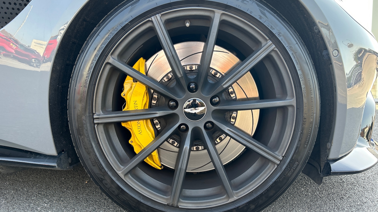 Used Aston Martin Vantage 2018 for sale - 76387064: Photo 4