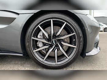 Used Aston Martin Vantage 2018 for sale - 78945125: Photo