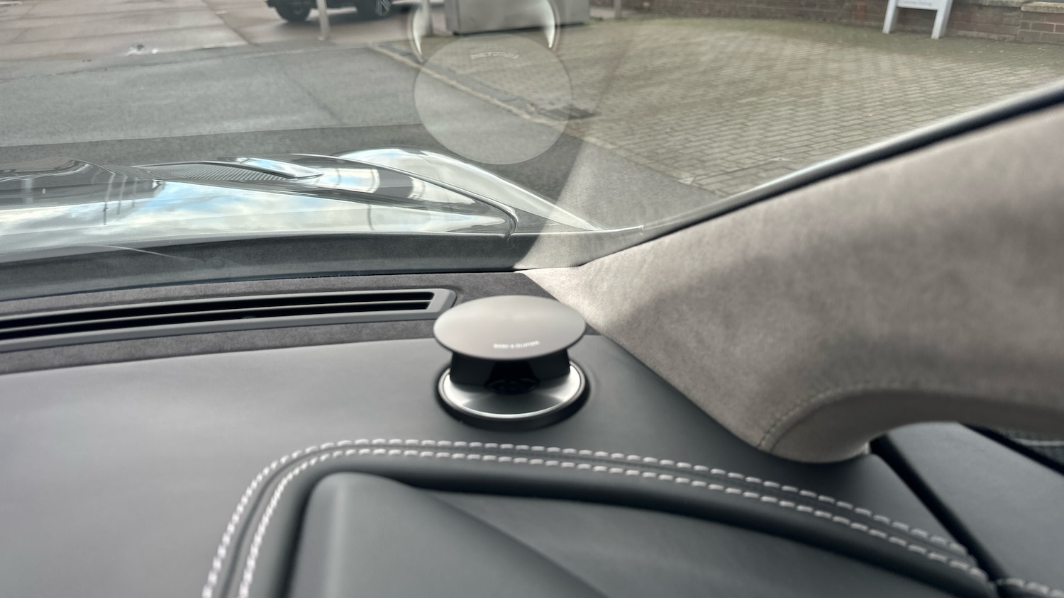 Used Aston Martin Vanquish 2015 for sale - 76712345: Photo 15