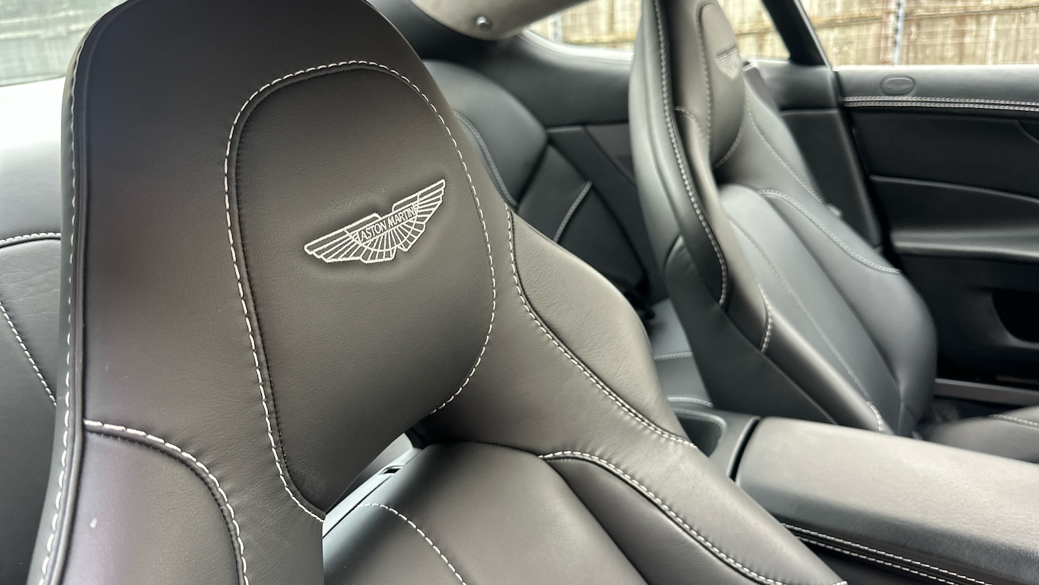 Used Aston Martin Vanquish 2015 for sale - 76712345: Photo 5